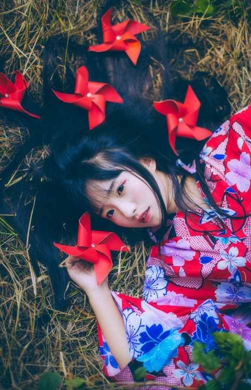 爆好身材美女温心怡性感人体艺术写真