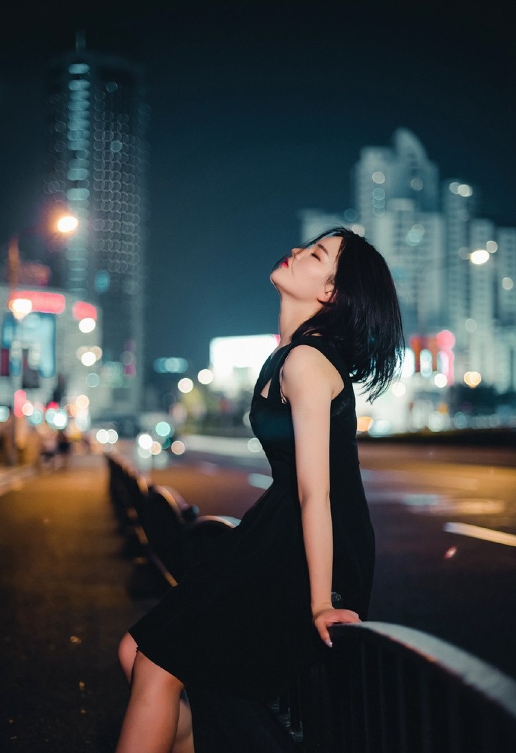 古典美女人体彩绘艺术写真