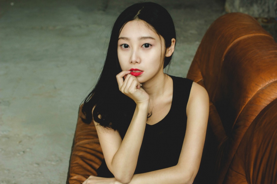 尤果网莉恩美乳翘臀性感人体写真