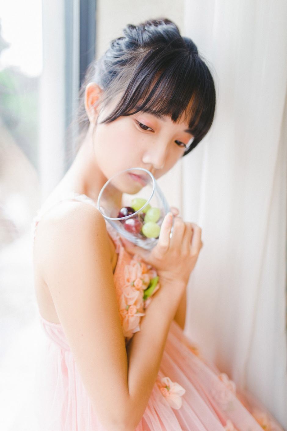 性感浴缸美女E杯奶茶湿身诱惑人体图片
