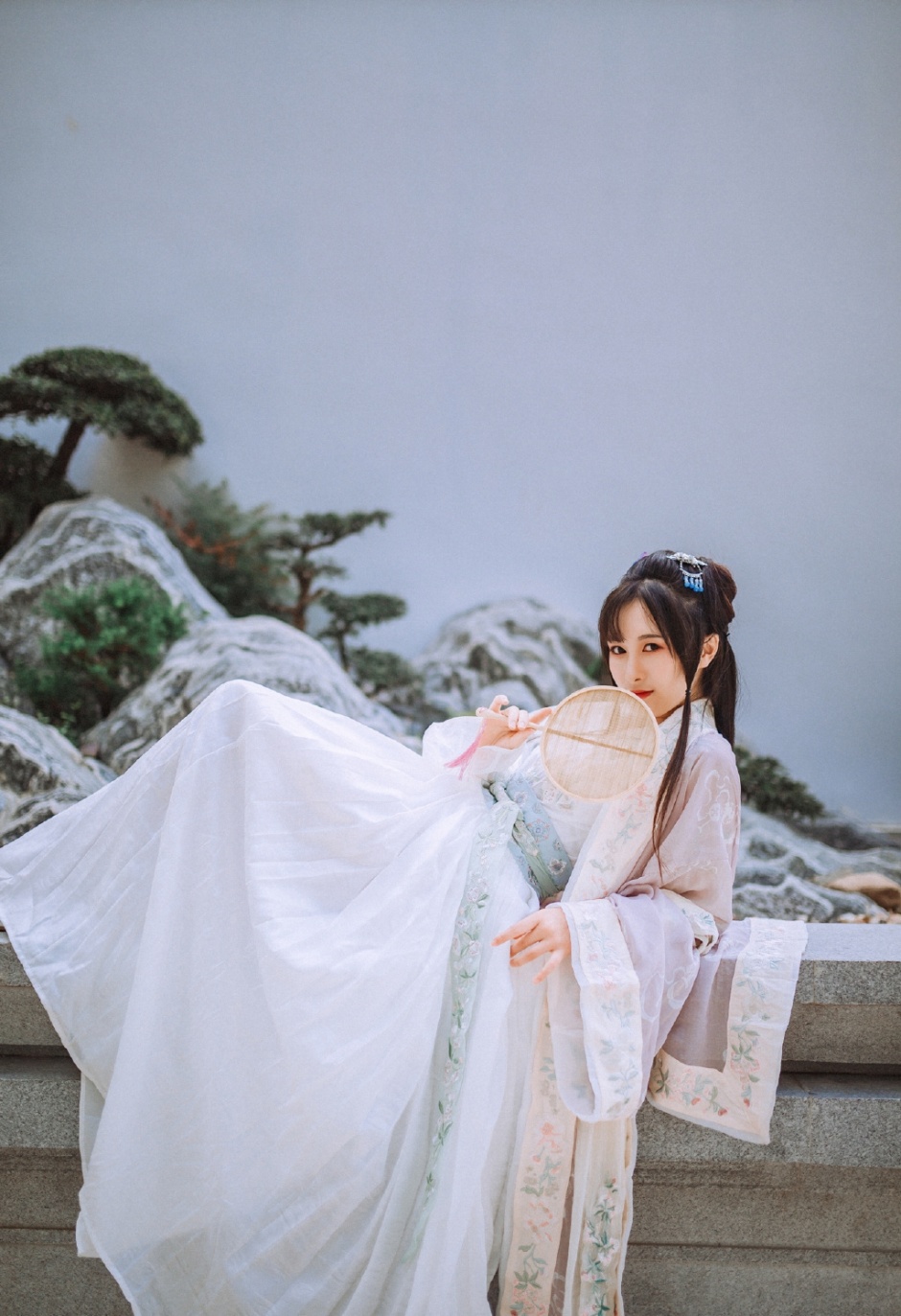 美女luvian本能透明蕾丝裙性感人体艺术图片