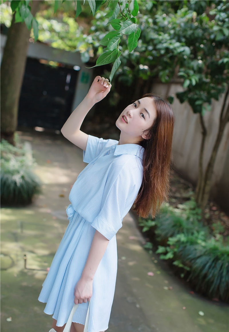 白嫩美女李梦婷性感私房人体艺术照