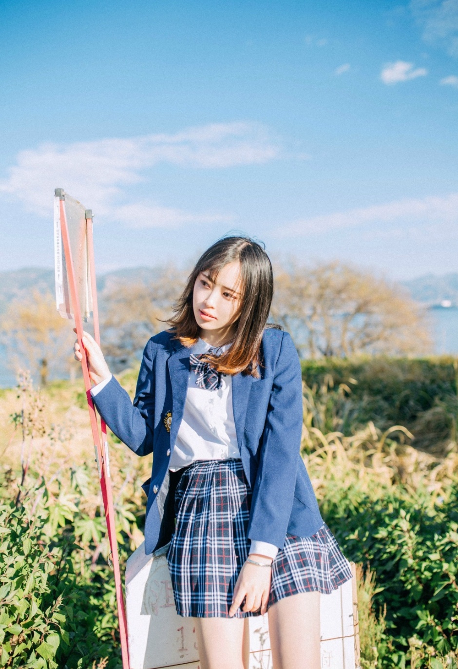 大胆美女夏小秋性感人体艺术图片