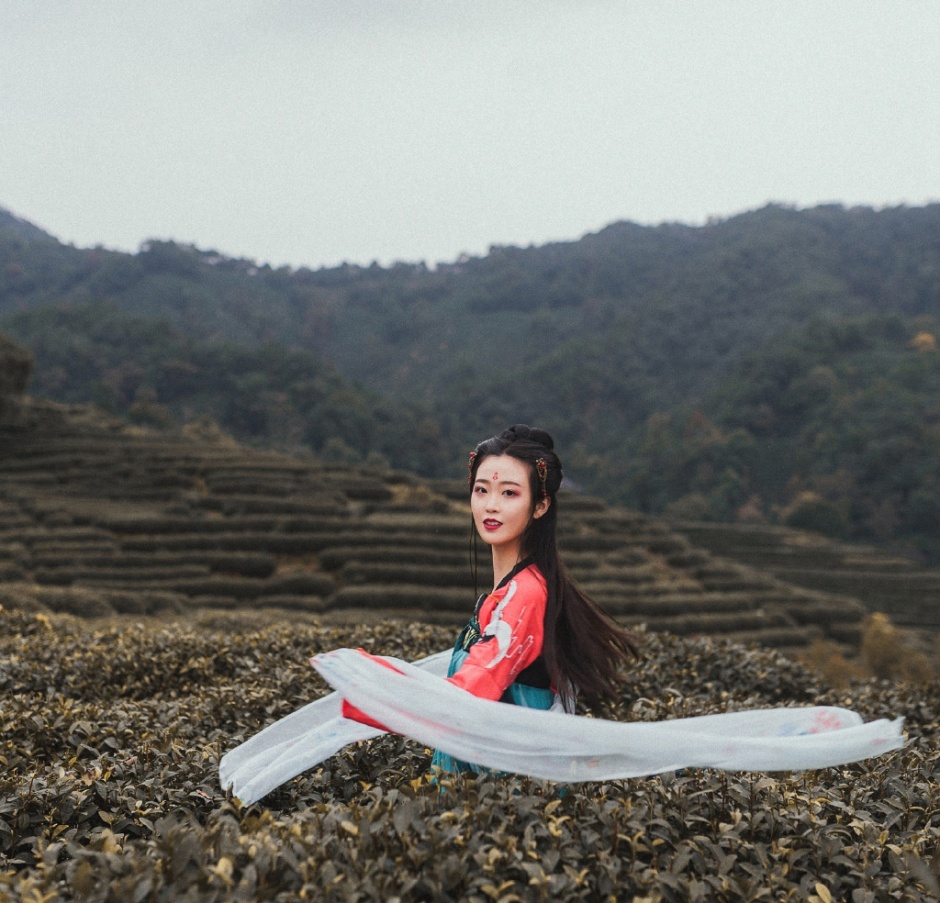 美女情绪主题人体艺术摄影图片