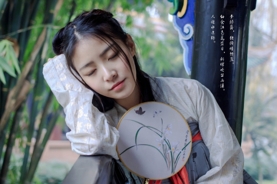 女王范御姐美女艺潇顶级人体摄影图片