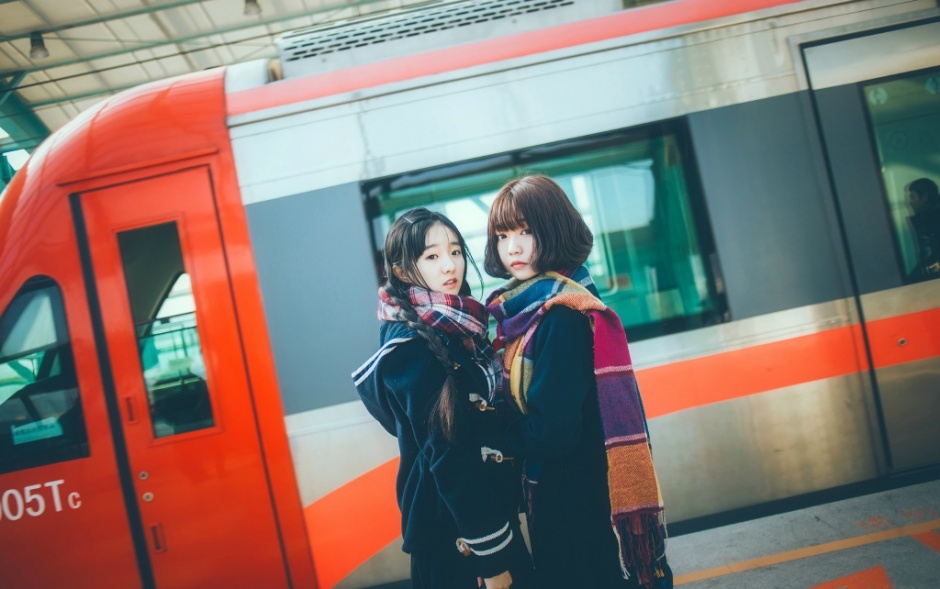 性感牛奶人体人体艺术写真