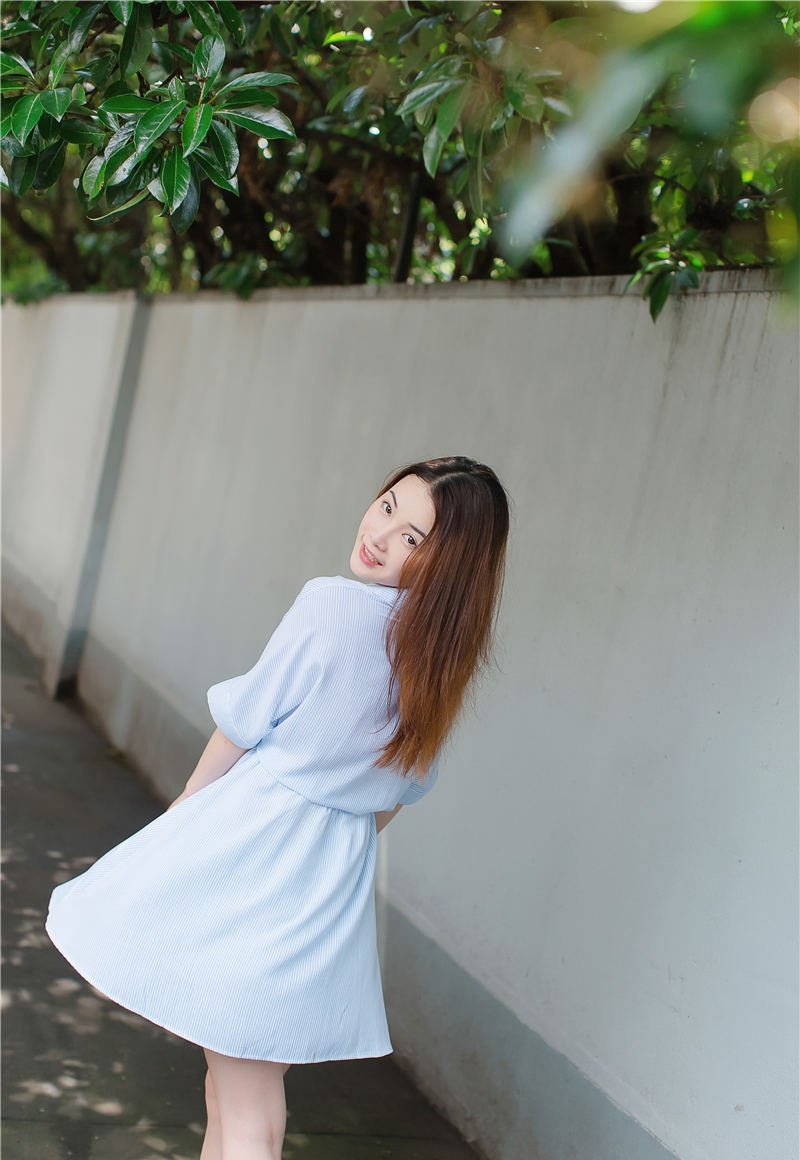 性感尤物徐路制服诱惑丰满人体艺术写真