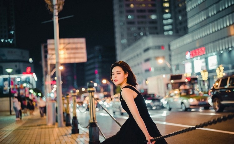 欧美性感美女朦胧人体艺术写真