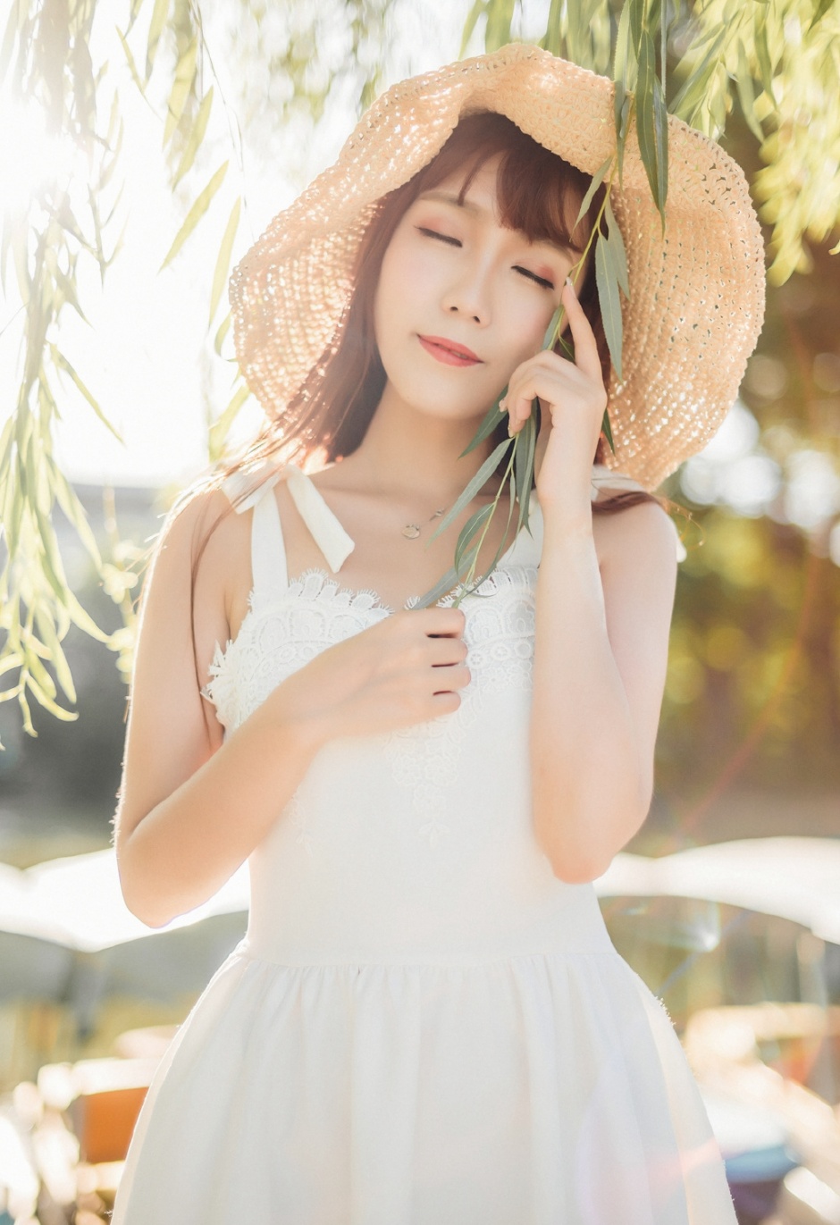 甜美印度美女人体彩绘照片