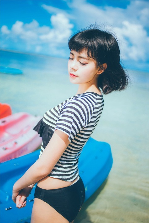 内衣模特丽丽Ashely大胆人体艺术写真