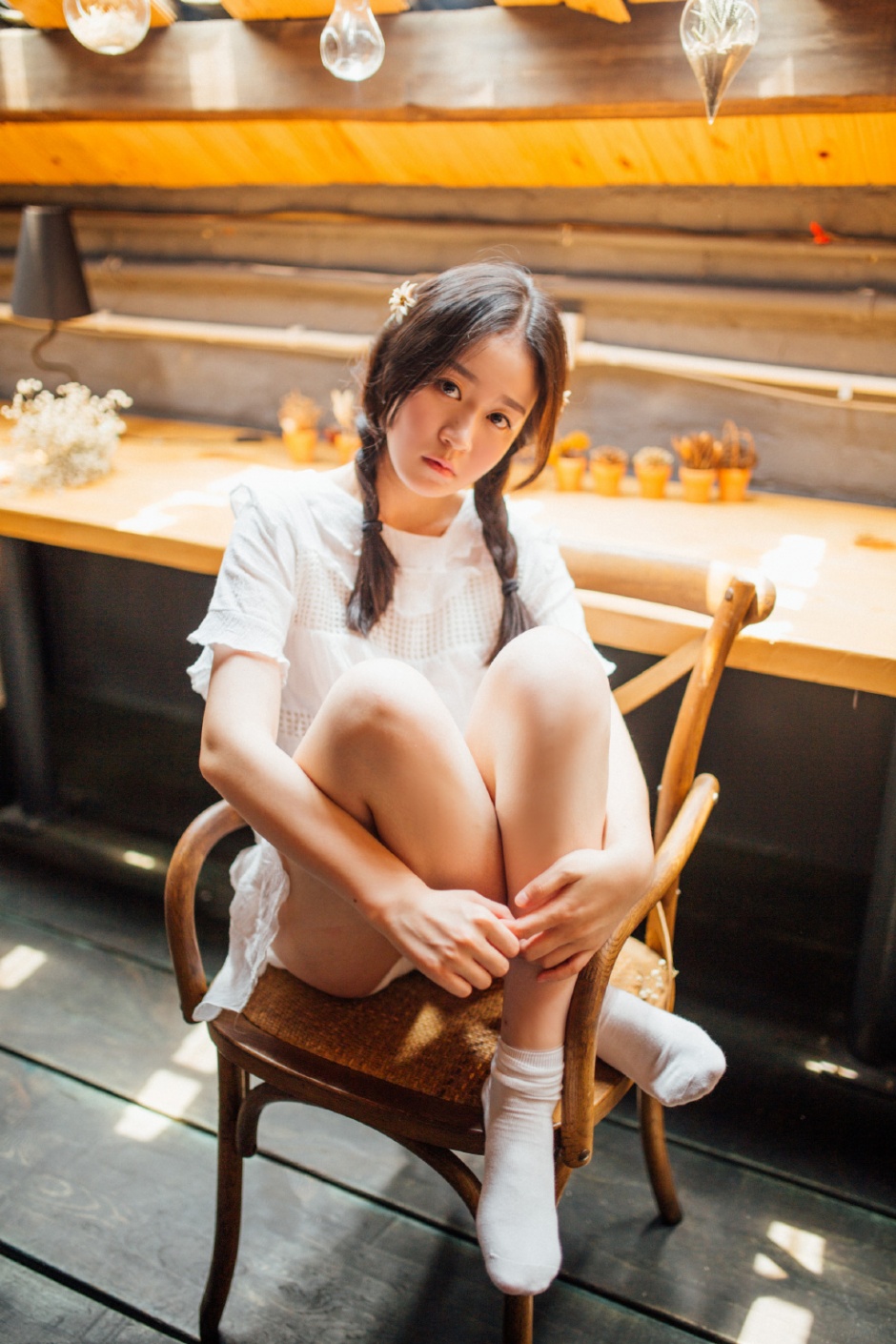 性感翘臀美女王乔恩Abby室内人体艺术欣赏