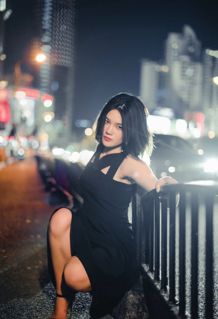 古典美女人体彩绘艺术写真