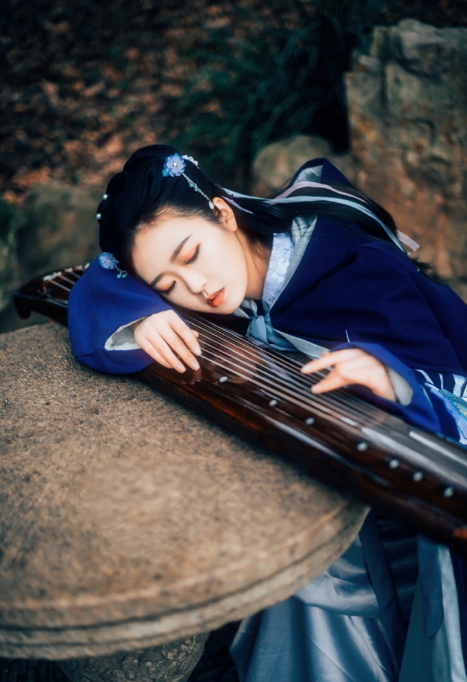 网络红人李凯诗人体艺术摄影图片