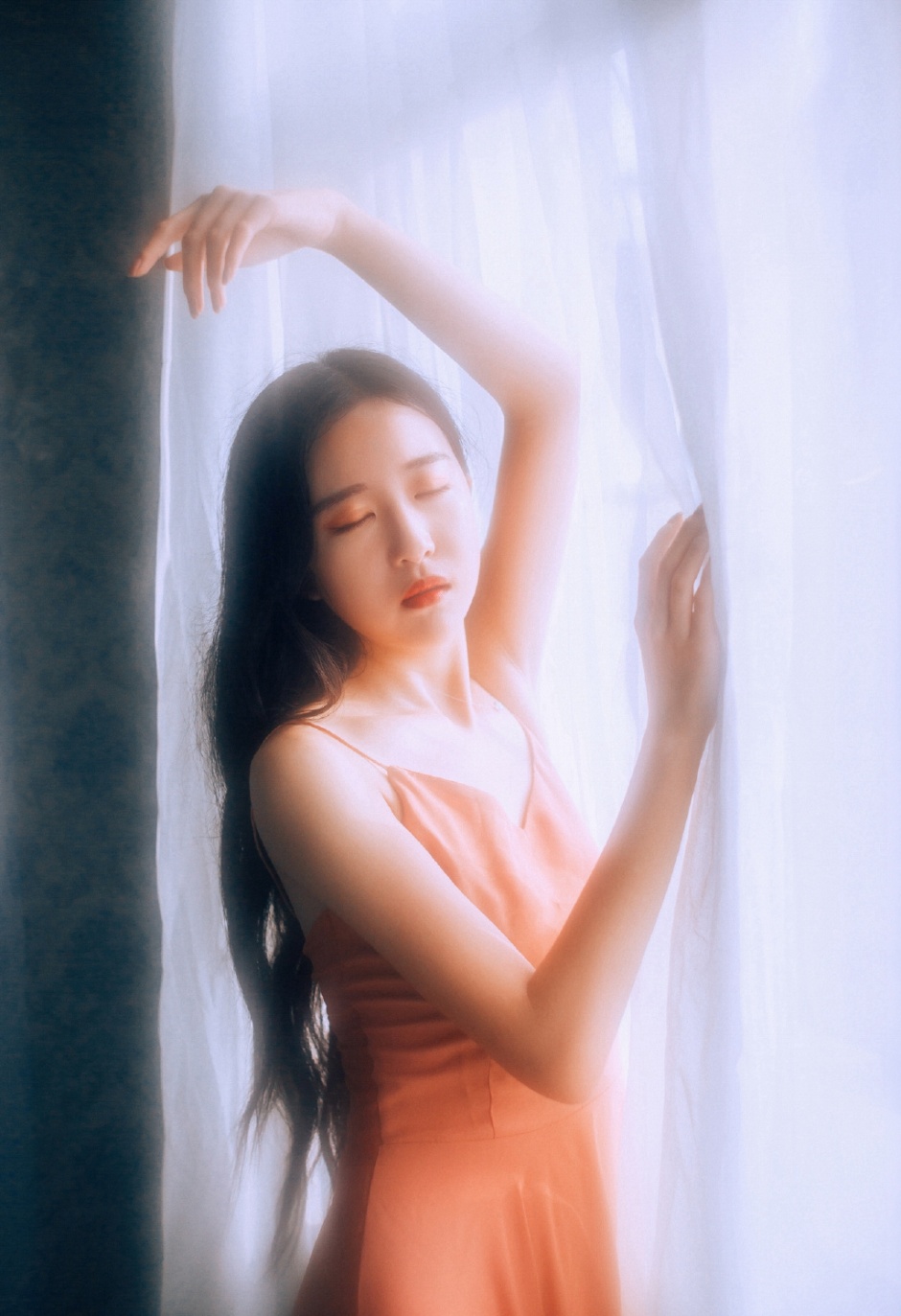 甜美泰国模特半裸人体艺术写真