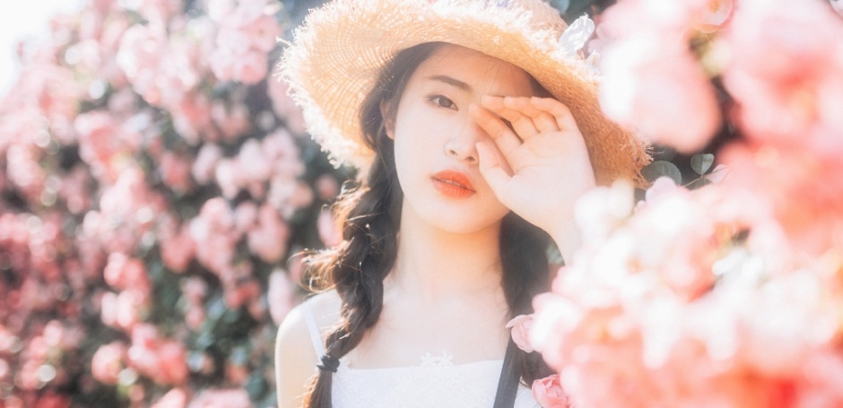 尤果网模特梦心�性感美臀人体图片