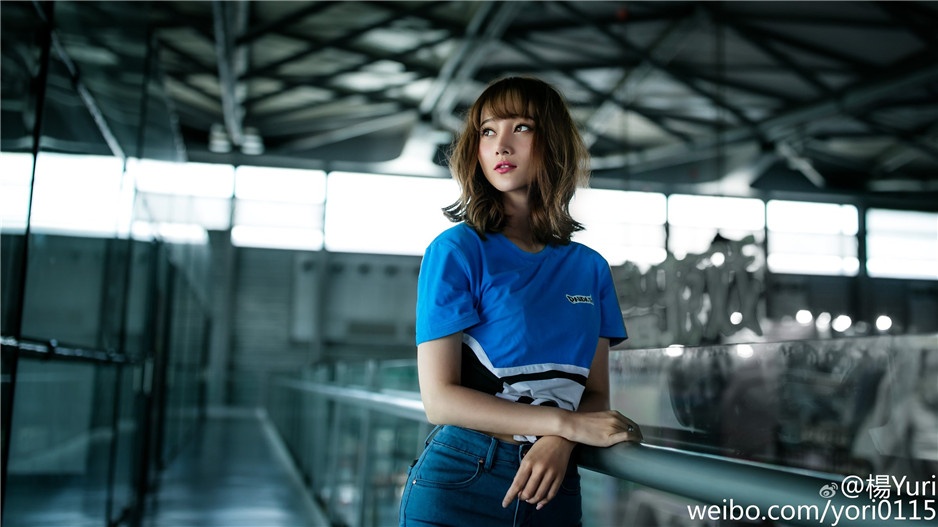 可爱俏皮女生杨文佳迷人图片