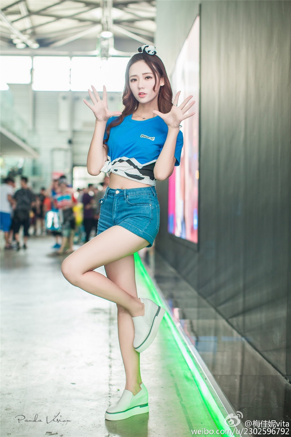 网络红人美女梅佳妮vita微博自拍照