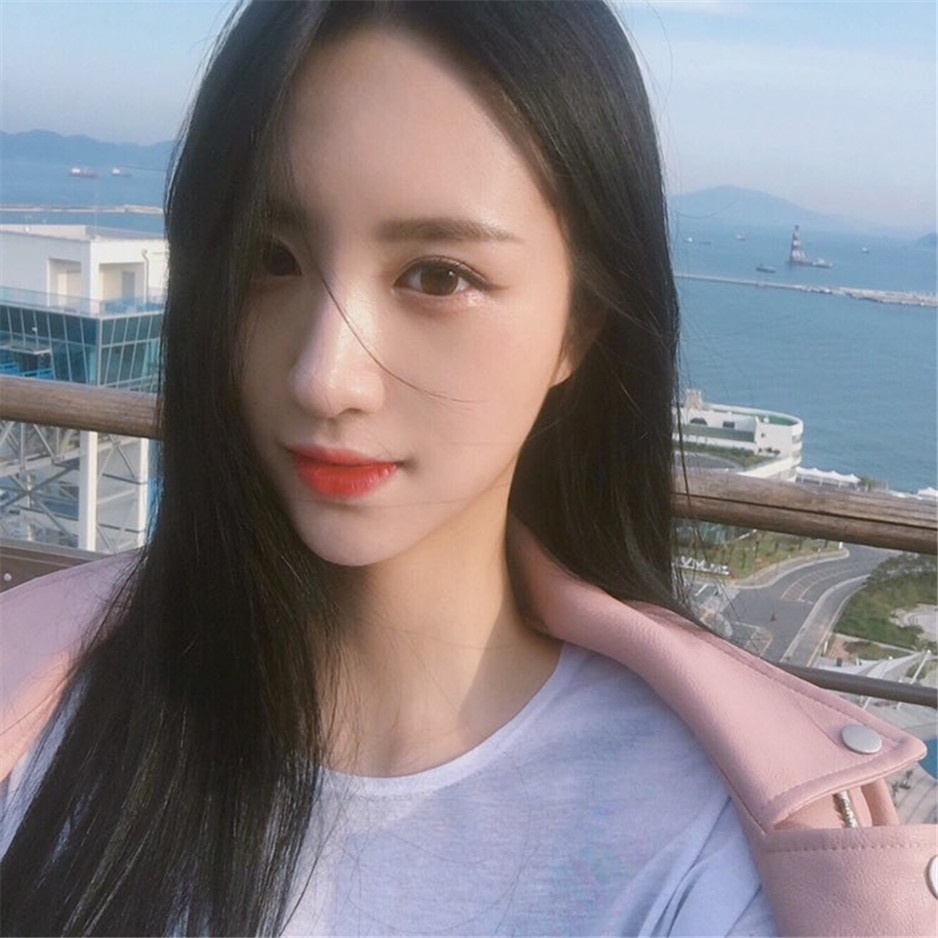 韩国网络美女Daunni自拍照片