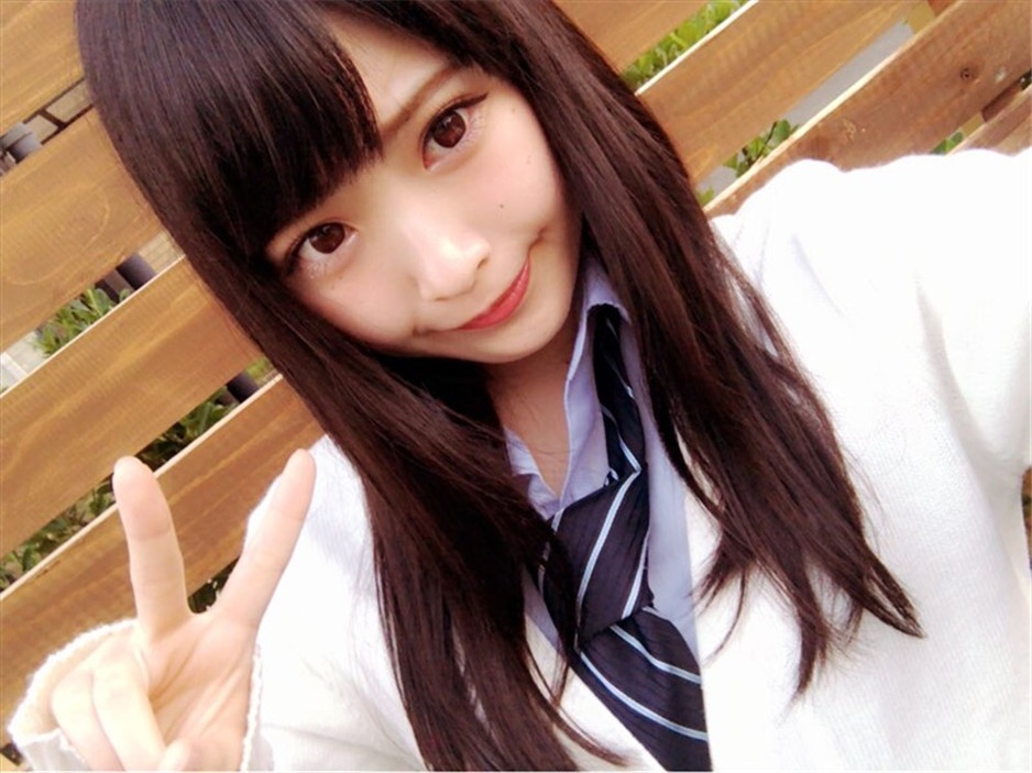 日本美少女水泽心爱可爱自拍照