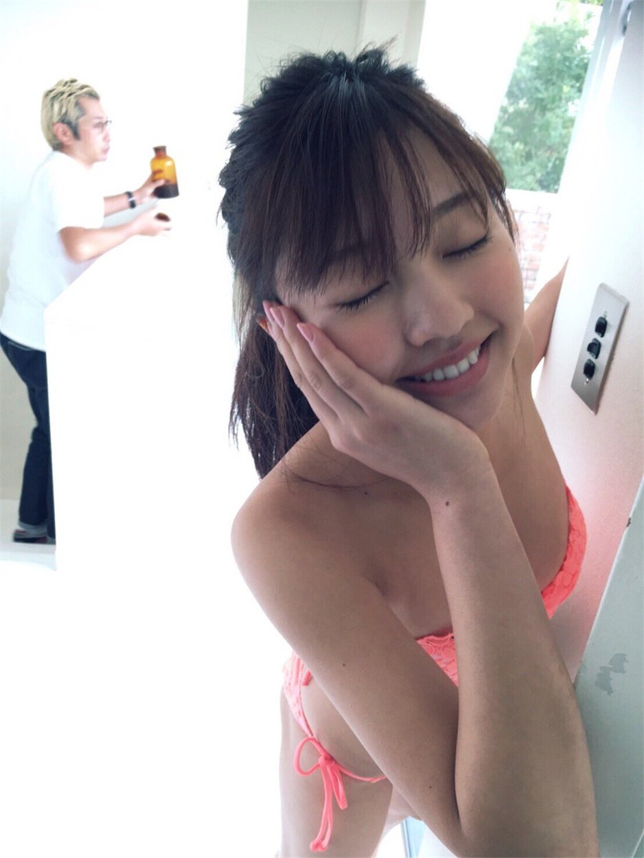 日本美少女高木悠未自拍图片