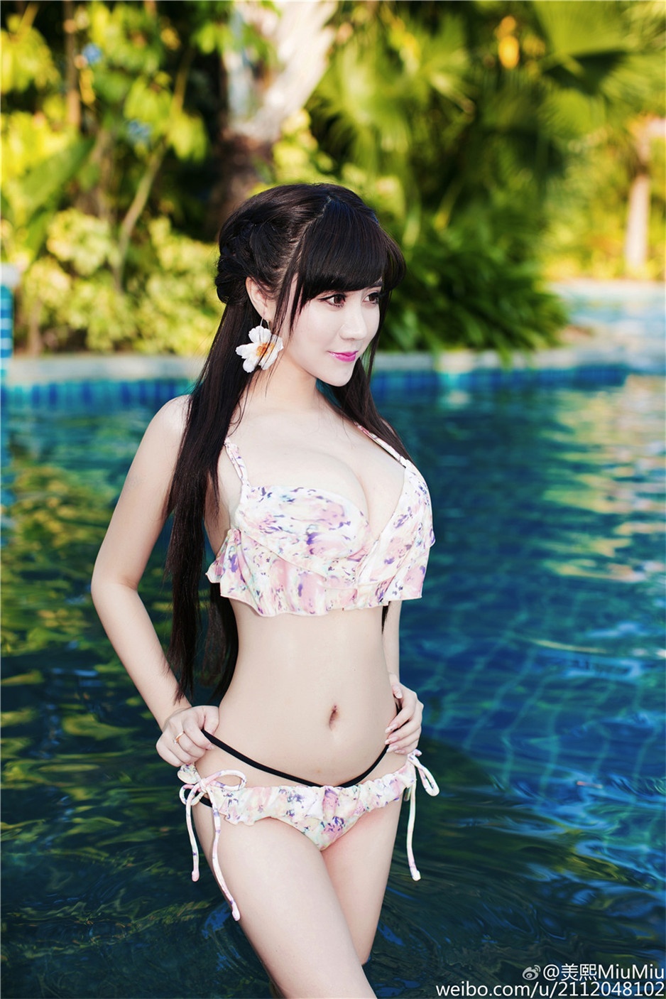 尤果网女神美熙性感度假风写真