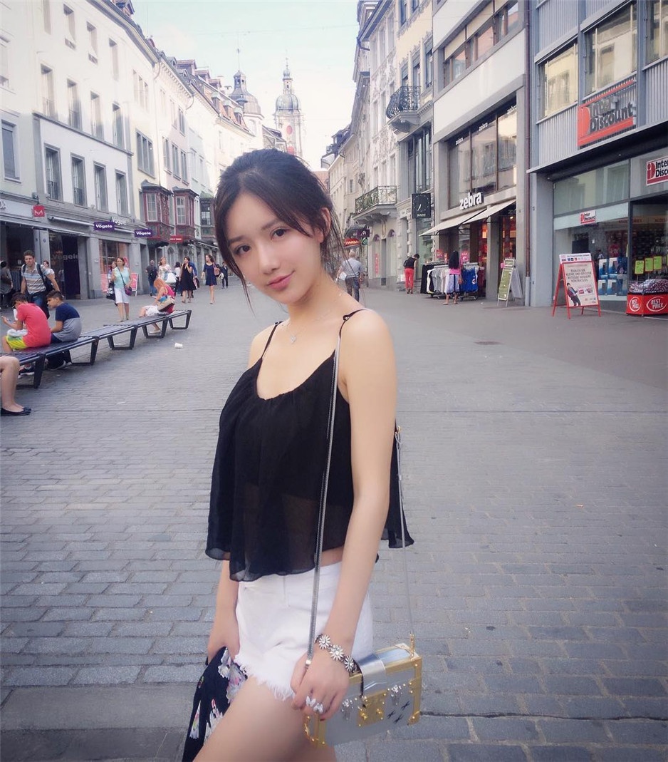 美女模特王王雪儿Snowbaby自拍图片