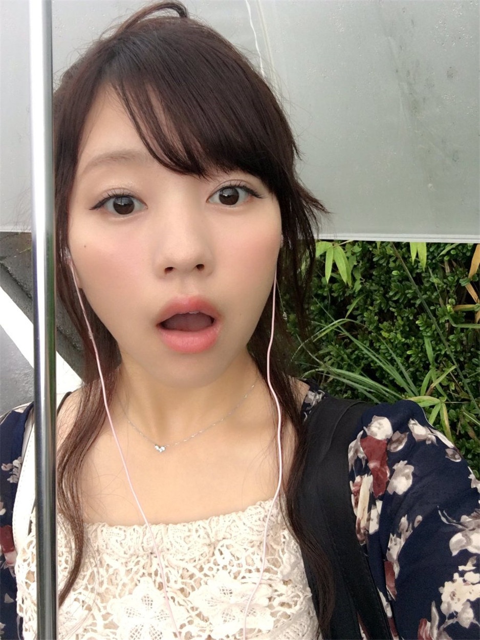 日本美少女高木悠未自拍图片