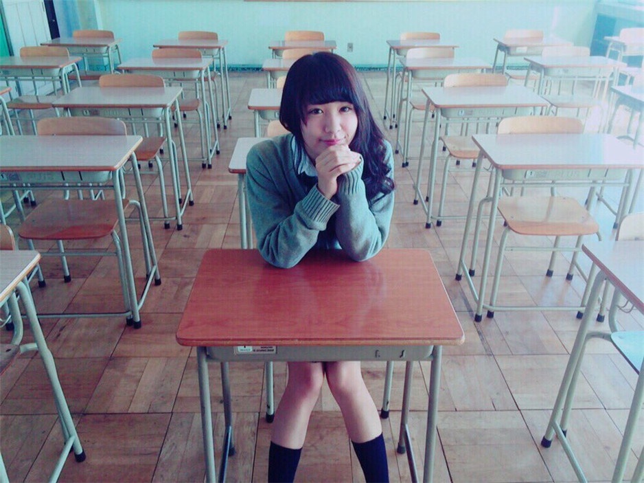 日本美少女山口�璃迷人写真图