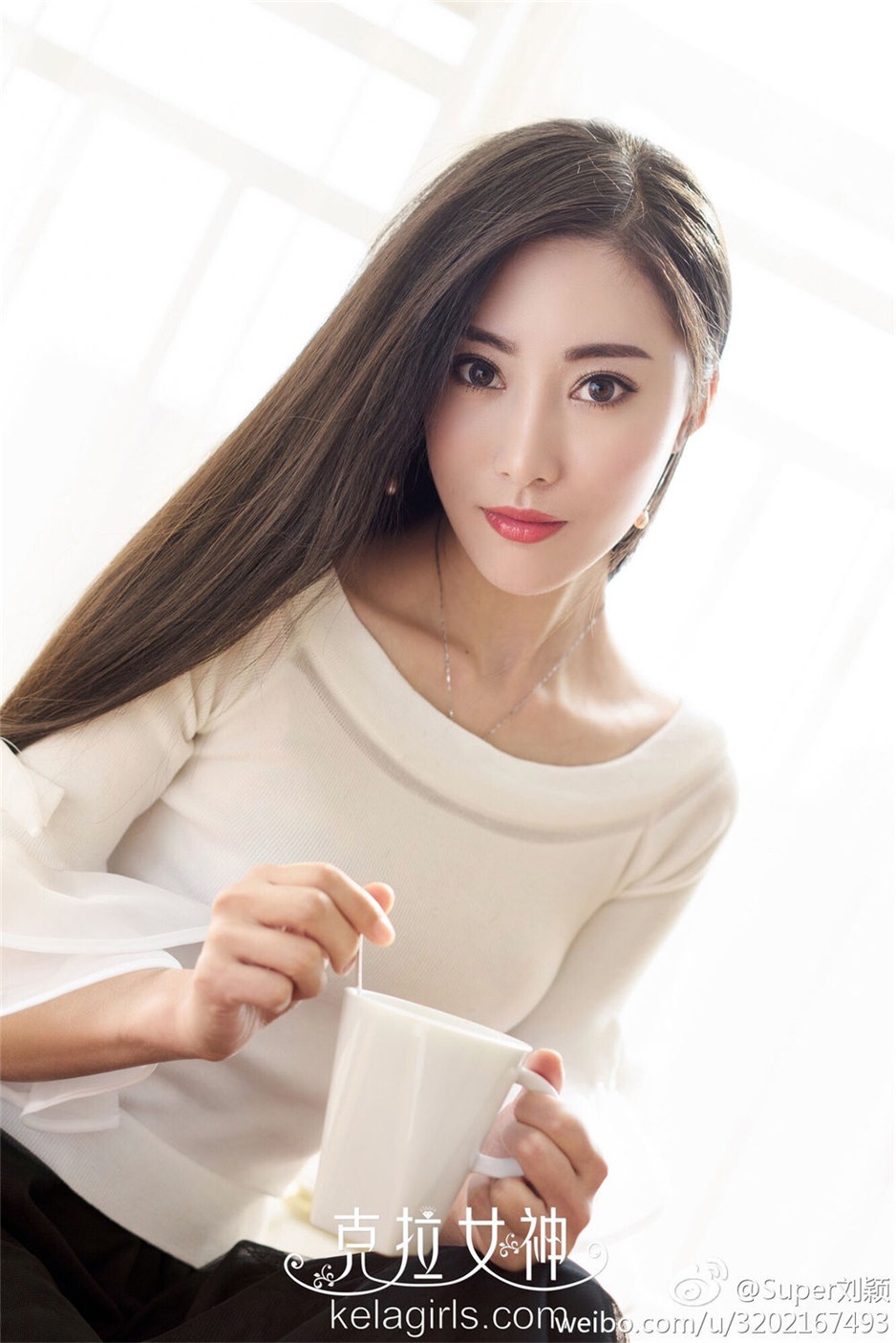 清纯气质美女颖儿Bang妞居家写真