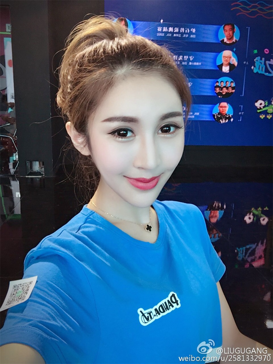 超漂亮的女神刘光喵喵自拍图片