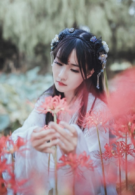 模特杨�妤大尺度性感写真曝光