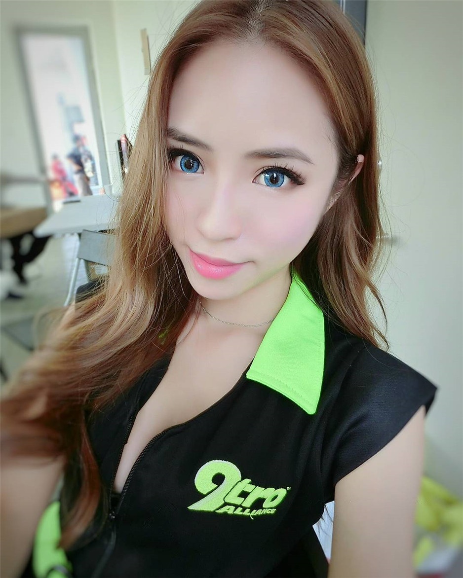 新加坡美女模特Germaine Ong自拍图片