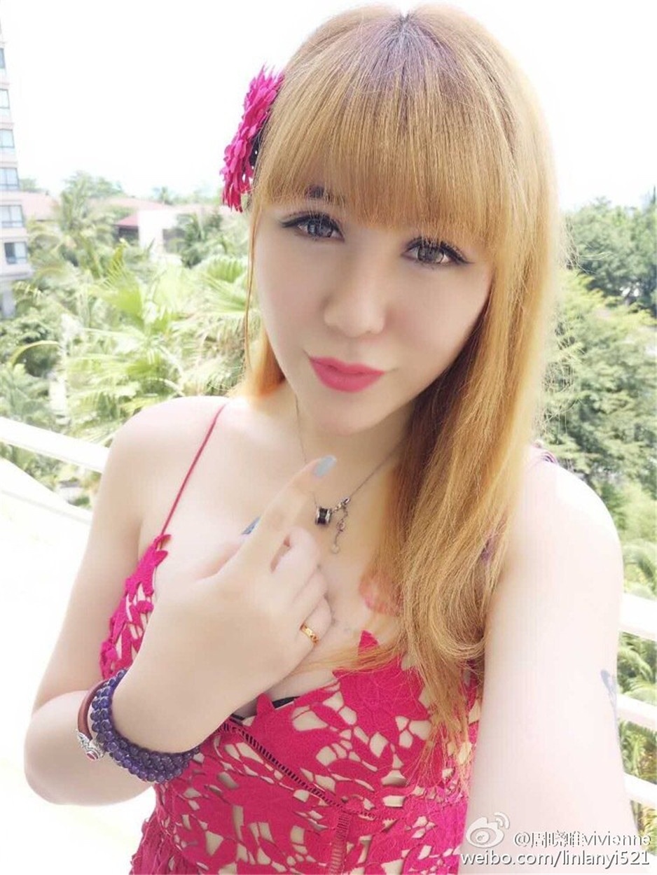 微博红人周晓唯vivienne性感自拍美图