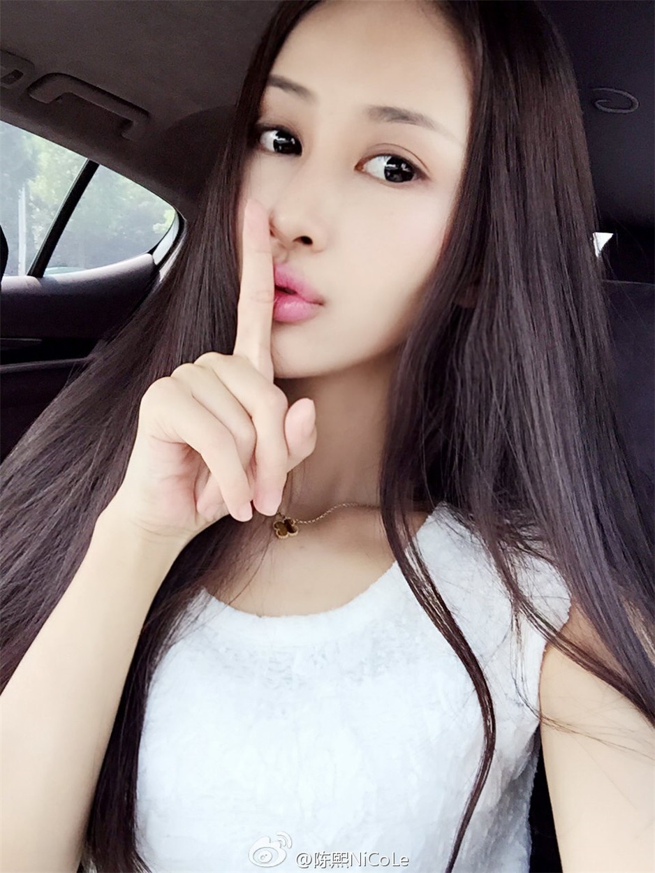 网络美女陈熙NiCoLe微博素颜照