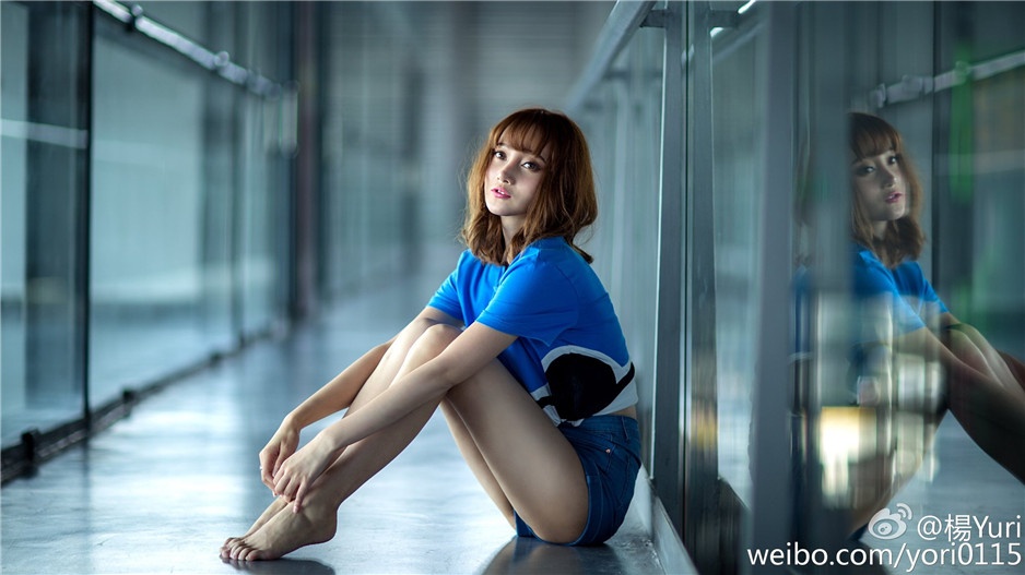 可爱俏皮女生杨文佳迷人图片