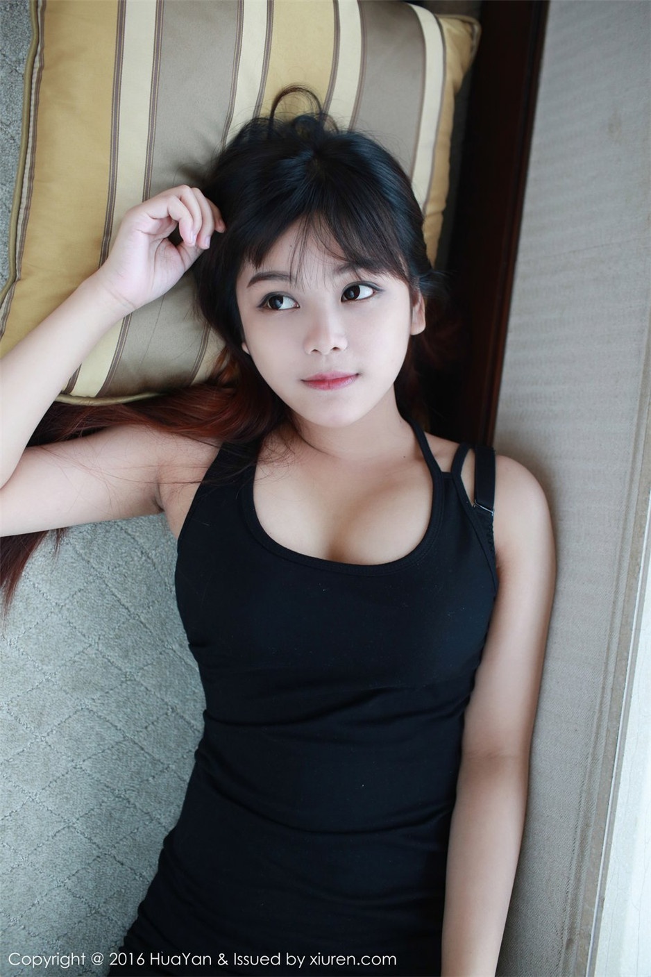 90后清纯妹子小月儿唯美私房照