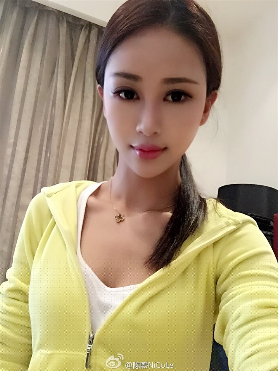 网络美女陈熙NiCoLe微博素颜照