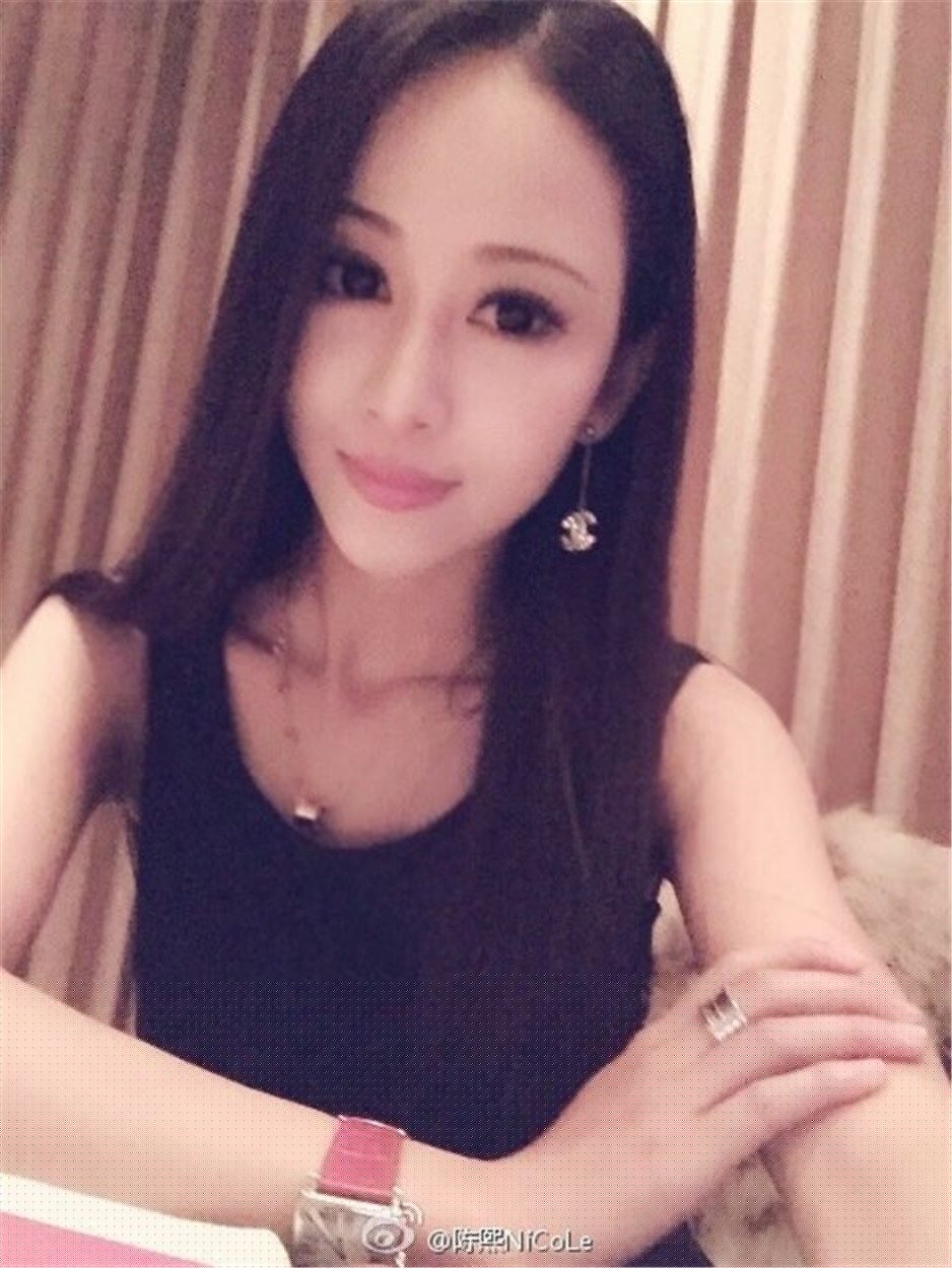 网络美女陈熙NiCoLe微博素颜照