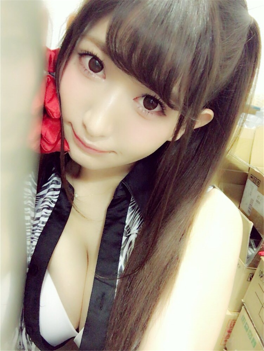 日本明星美女月城麻由俏皮可爱私房照