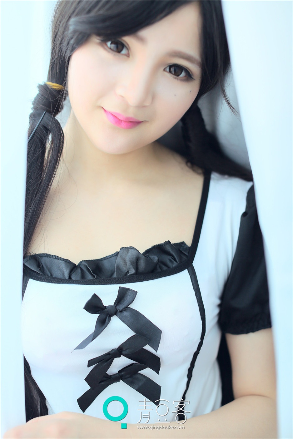 可爱的双马尾妹子陆狸Chris高清写真