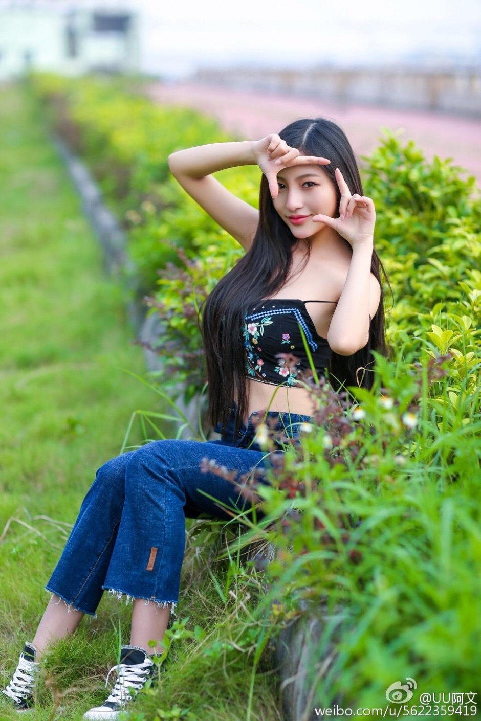 气质美女UU阿文微博性感图片