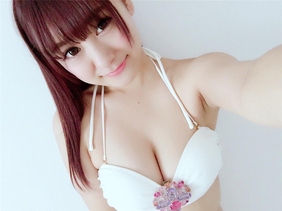 日本氧气美女星野�奈自拍图片
