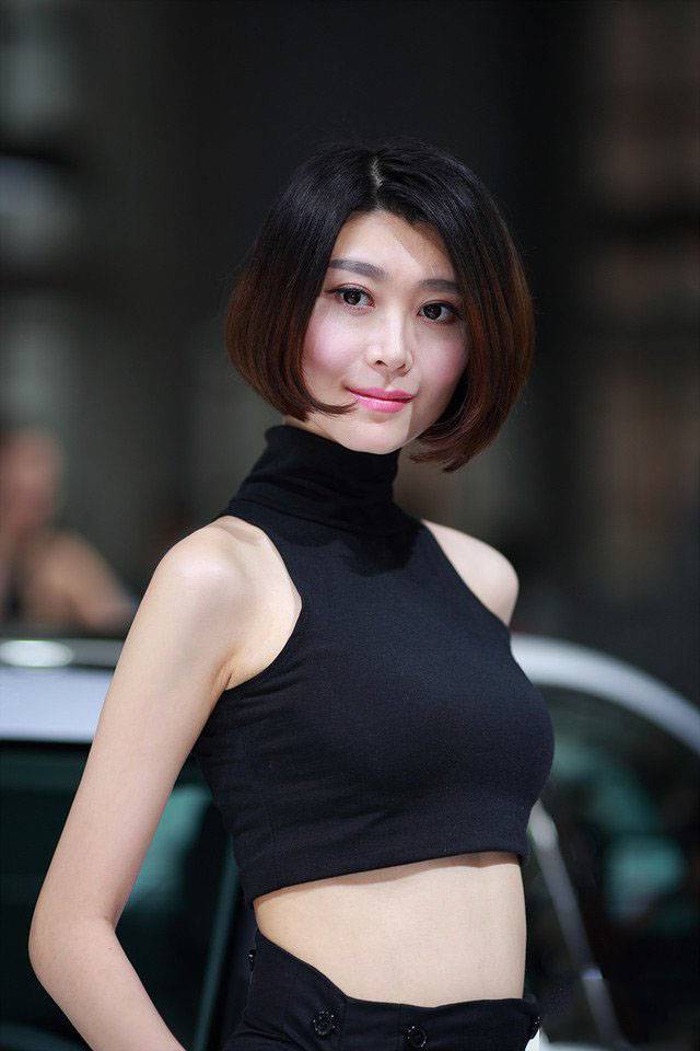 气质美女车展帅气制服写真集