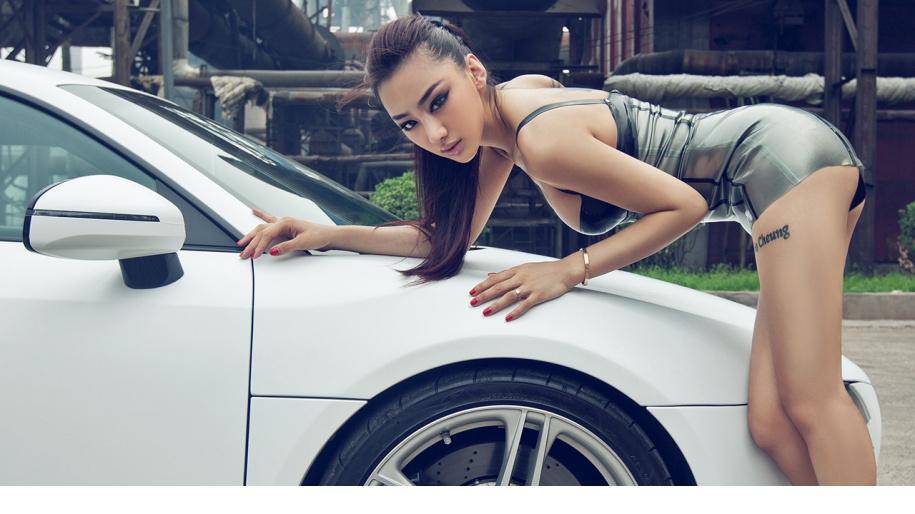 性感模特金美辛无比妖娆迷人照