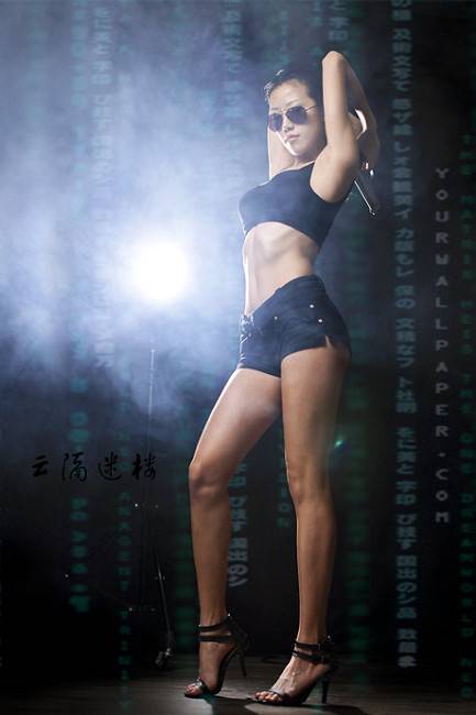 韩国性感车模郑丽珍美腿诱惑高清图片