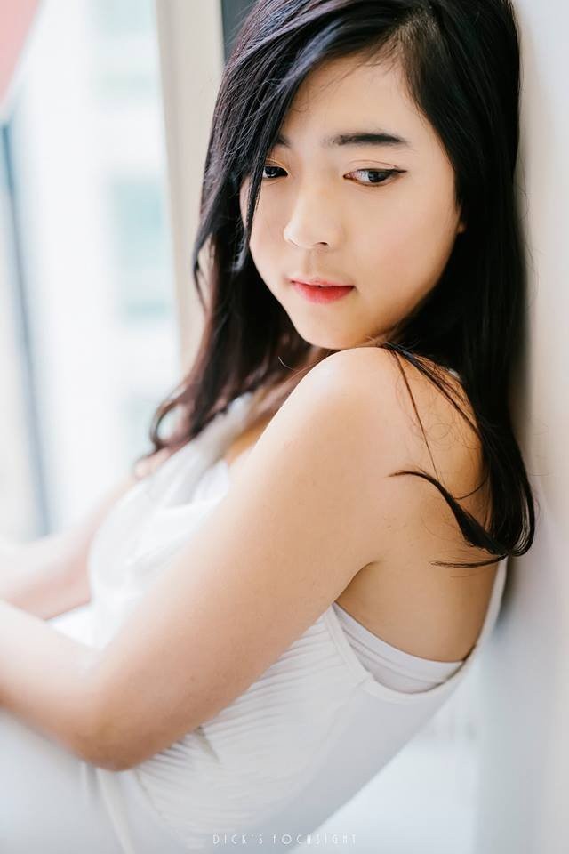 台湾美女陈品妍私房慵懒迷人写真图片
