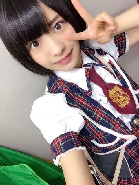 日本短发美少女朝�ゆり秀苗条曲线