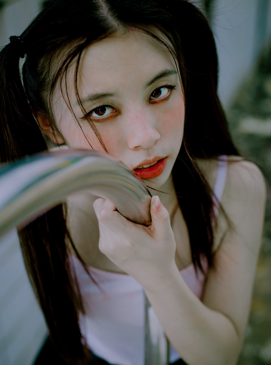 日本小萝莉的诱惑 和泉ひより性感写真