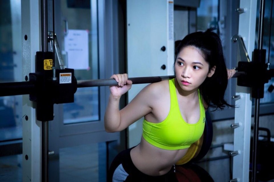 台湾最美健身女神杨�伦图片