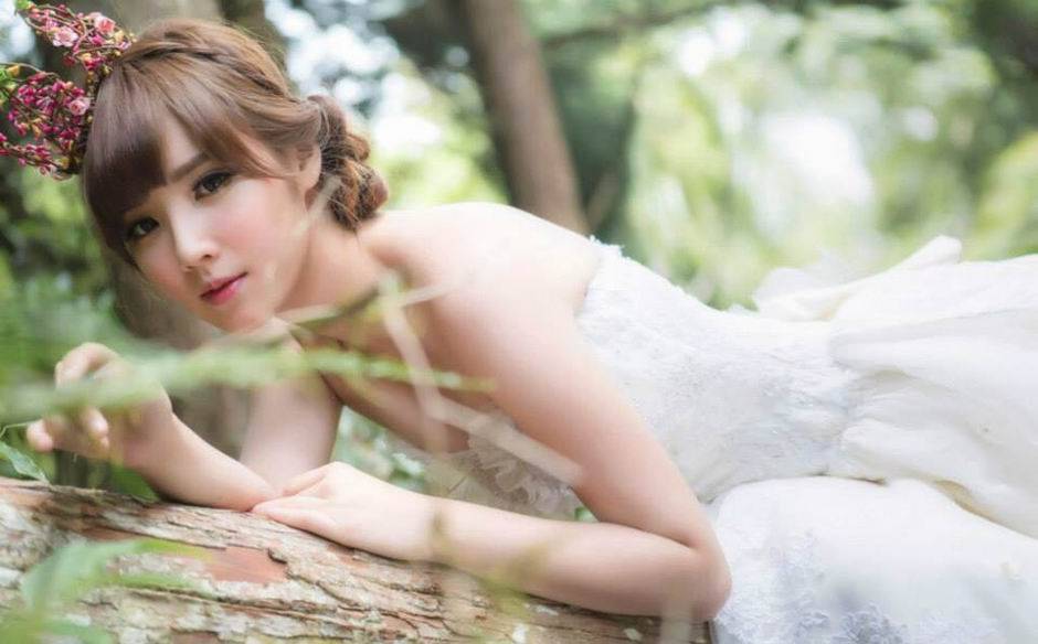十八岁清纯女孩小苹果唯美写真